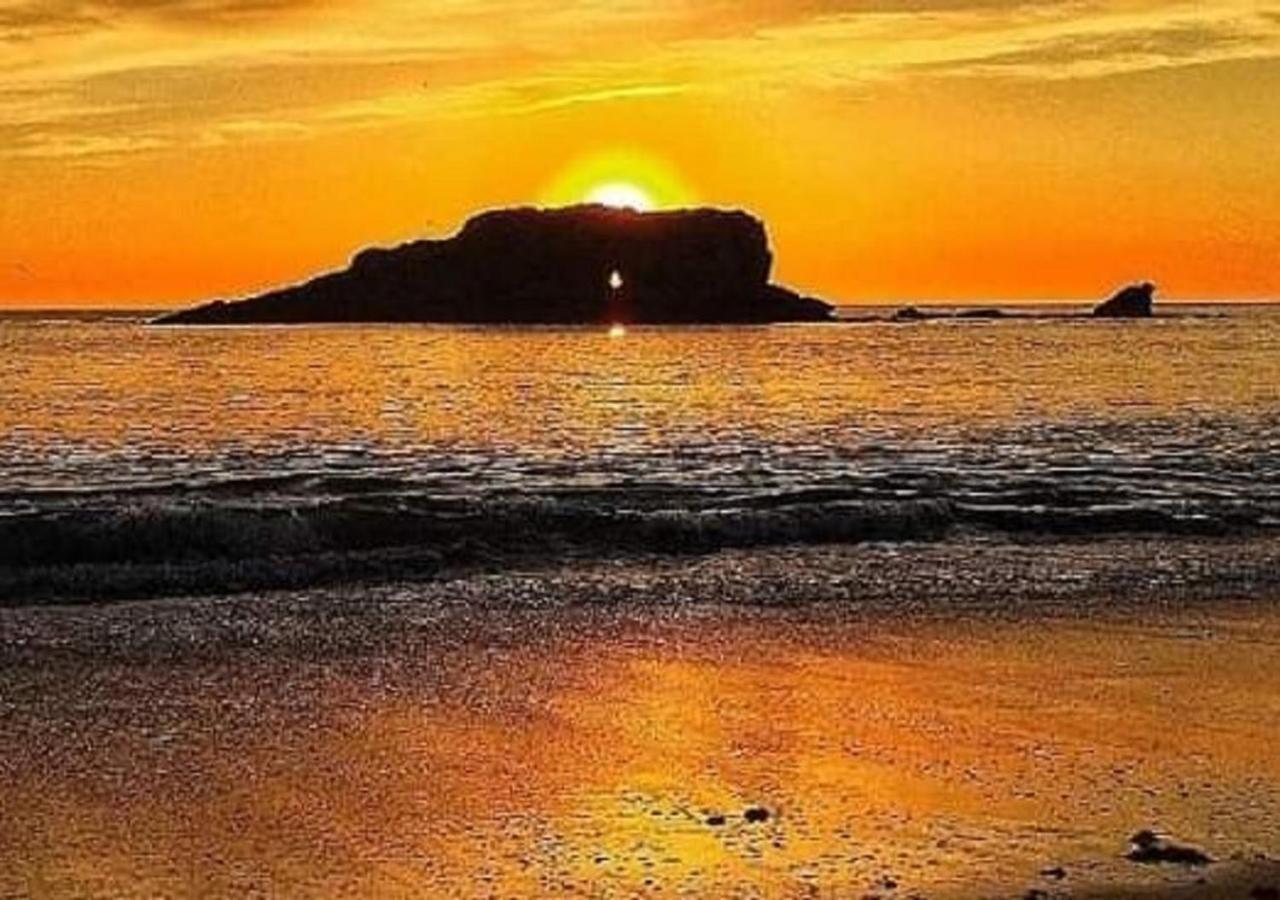 Alojamiento Monte Y Mar La Isla Esterno foto